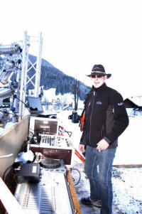 DSC_2212.JPG (77672 Byte)